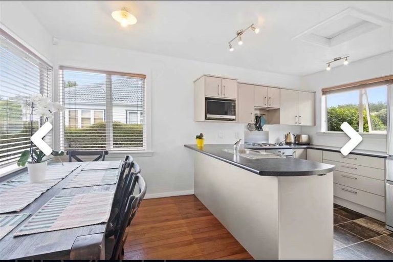 Photo of property in 11 Christian Street, Bryndwr, Christchurch, 8053