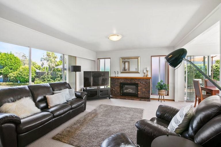 Photo of property in 68 Manu Crescent, Upper Vogeltown, New Plymouth, 4310