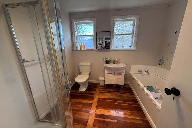 Photo of property in 1132a High Street, Taita, Lower Hutt, 5011