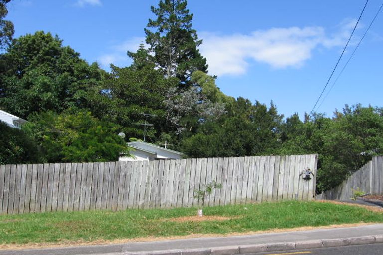 Photo of property in 23 Eskdale Road, Birkdale, Auckland, 0626