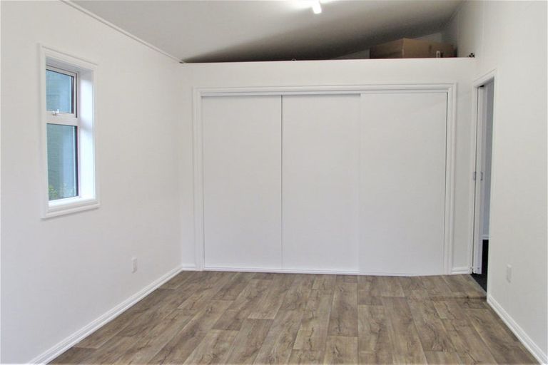 Photo of property in 194 Knights Road, Hutt Central, Lower Hutt, 5011