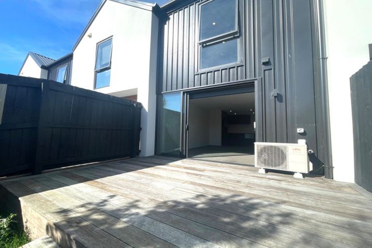 Photo of property in 16/27 New Brighton Road, Shirley, Christchurch, 8061