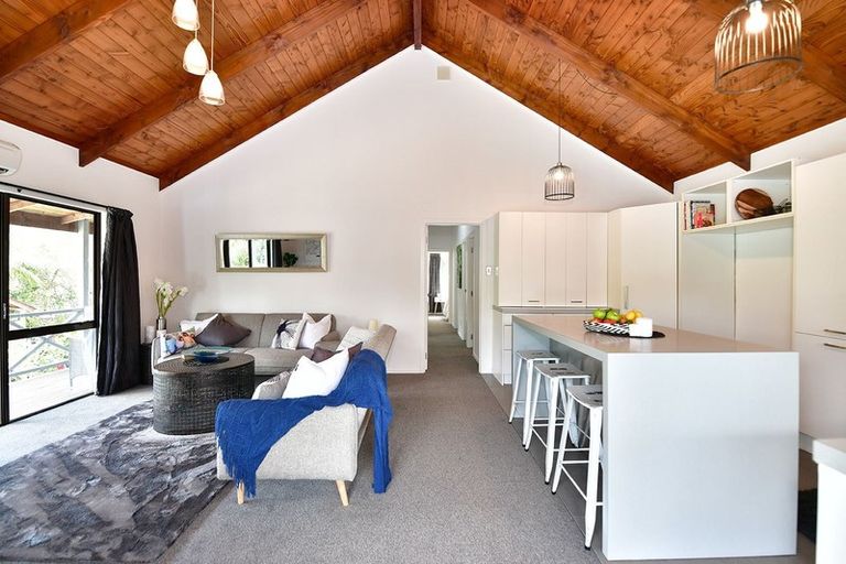 Photo of property in 61 Brian Crescent, Stanmore Bay, Whangaparaoa, 0932