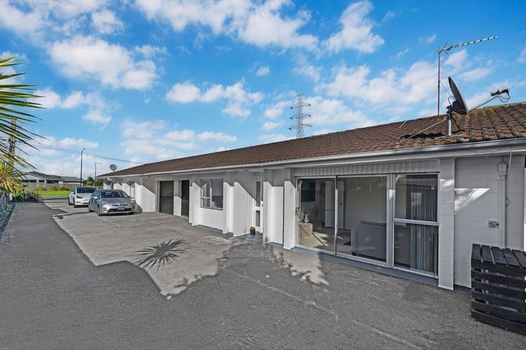 Photo of property in 2/26 Airfield Road, Takanini, 2112