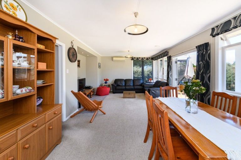 Photo of property in 5 Antrim Place, Hokowhitu, Palmerston North, 4410