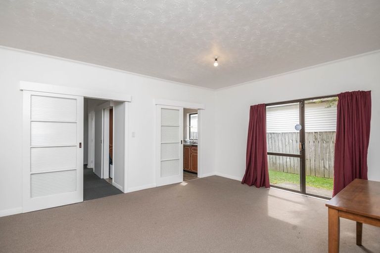 Photo of property in 1/29 Findlay Street, Tawa, Wellington, 5028