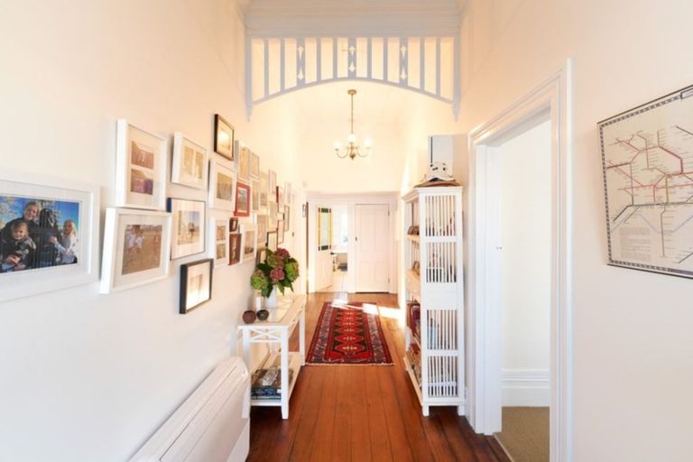 Photo of property in 12 Meeanee Quay, Westshore, Napier, 4110