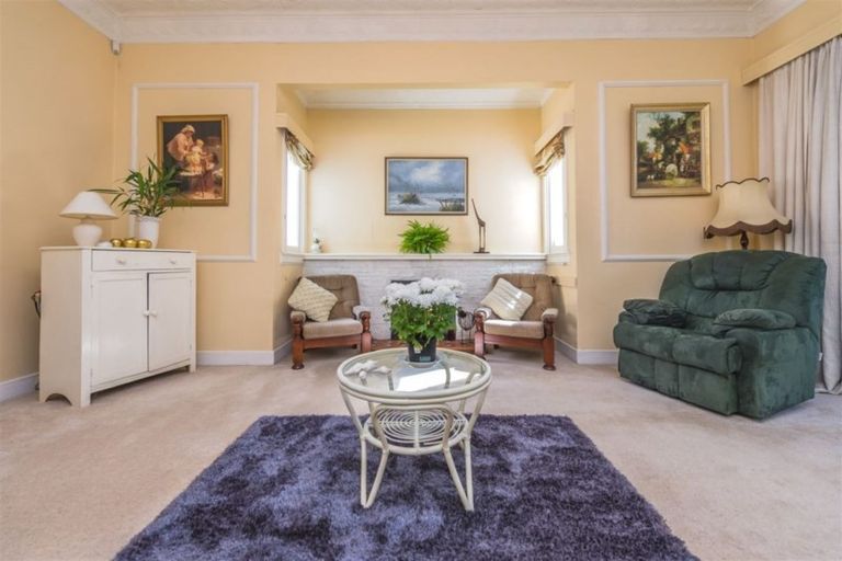 Photo of property in 11 Peakes Road, Saint Johns Hill, Whanganui, 4501