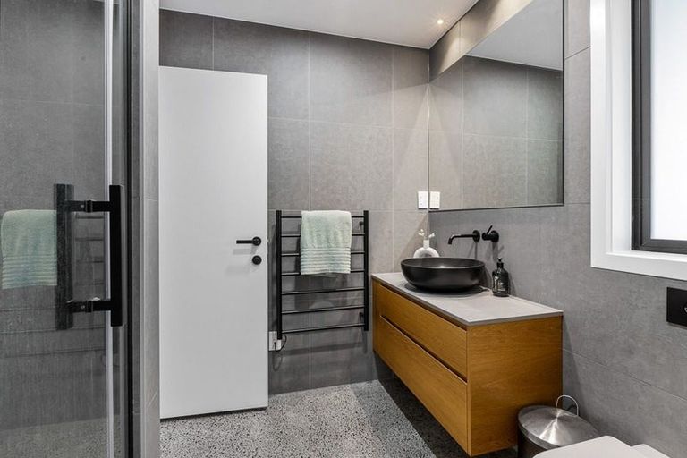 Photo of property in 46 Maka Terrace, Orewa, 0931