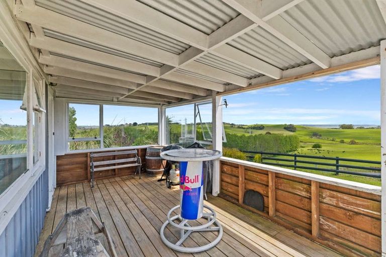 Photo of property in 3050 Kaipara Coast Highway, Glorit, Warkworth, 0984