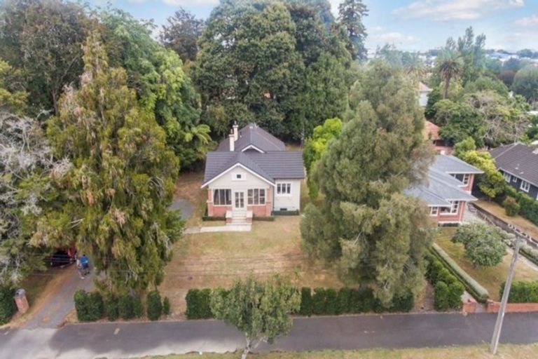 Photo of property in 237 River Road, Claudelands, Hamilton, 3214