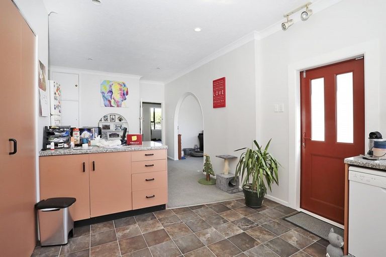 Photo of property in 302 Princes Street, Strathern, Invercargill, 9812