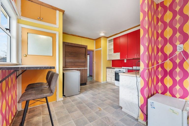 Photo of property in 2 Hobson Place, Takaro, Palmerston North, 4412