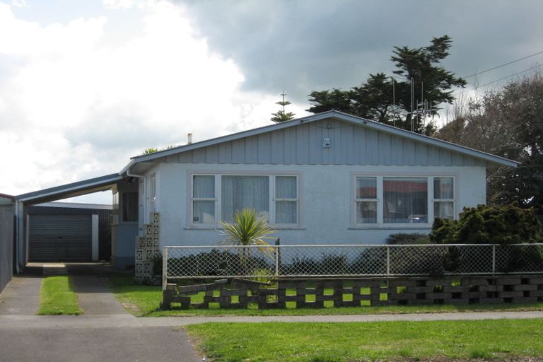 Photo of property in 41 Manuka Street, Castlecliff, Whanganui, 4501