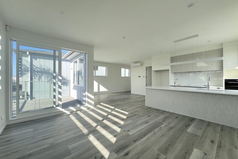 Photo of property in 319c East Coast Road, Mairangi Bay, Auckland, 0630