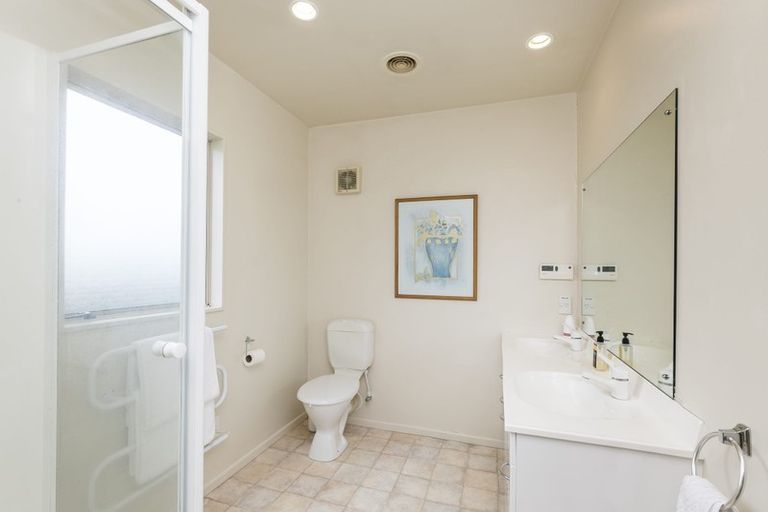 Photo of property in 24 Waverton Terrace, Churton Park, Wellington, 6037