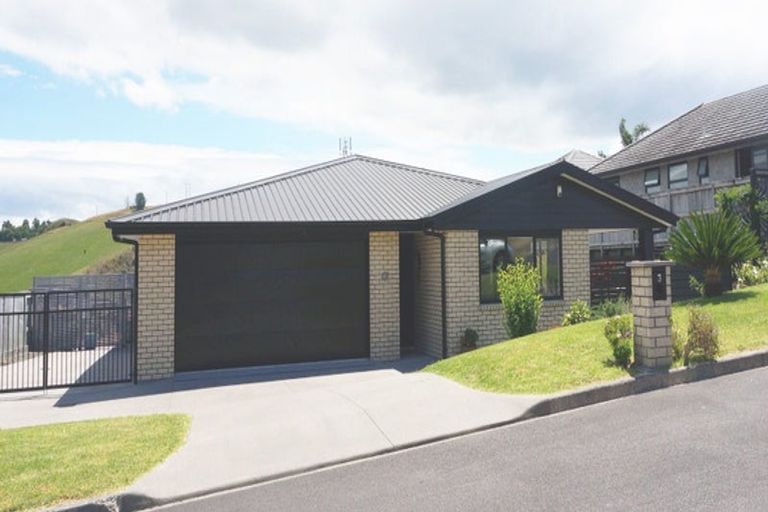 Photo of property in 3 Moira Close, Welcome Bay, Tauranga, 3175