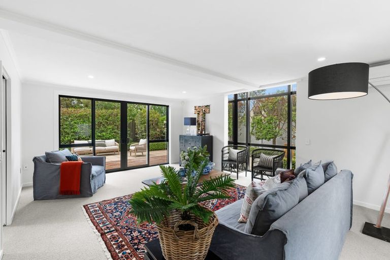 Photo of property in 11 Stratford Street, Merivale, Christchurch, 8014