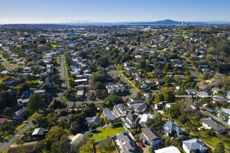 Photo of property in 78a Peach Road, Glenfield, Auckland, 0629