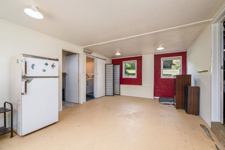 Photo of property in 9 Boler Place, New Lynn, Auckland, 0600