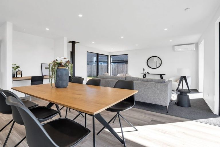 Photo of property in 2 Dynes Road, Rolleston, 7615