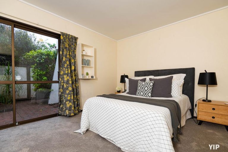 Photo of property in 23 Chisbury Street, Churton Park, Wellington, 6037