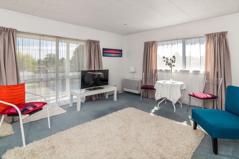 Photo of property in 108 Tamatea Road, Taupo, 3330