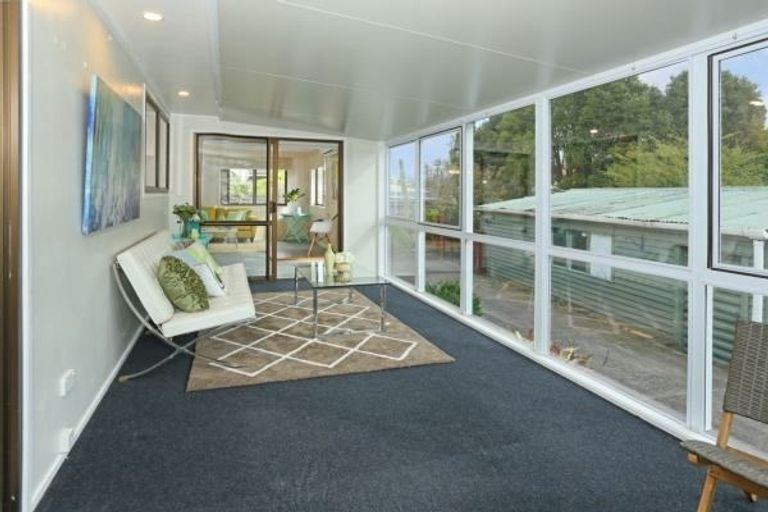 Photo of property in 565 Swanson Road, Ranui, Auckland, 0612