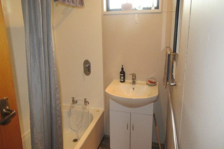 Photo of property in 12 Pitman Place, Waimate, 7924