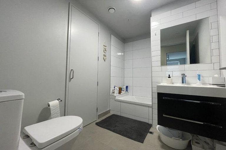 Photo of property in Detroit Apartments, 211/181 Tasman Street, Mount Cook, Wellington, 6021