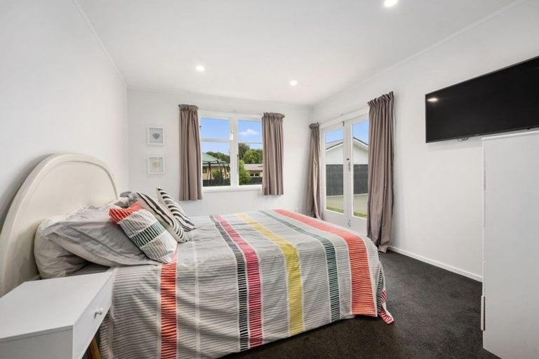 Photo of property in 43 Routley Crescent, Elderslea, Upper Hutt, 5018