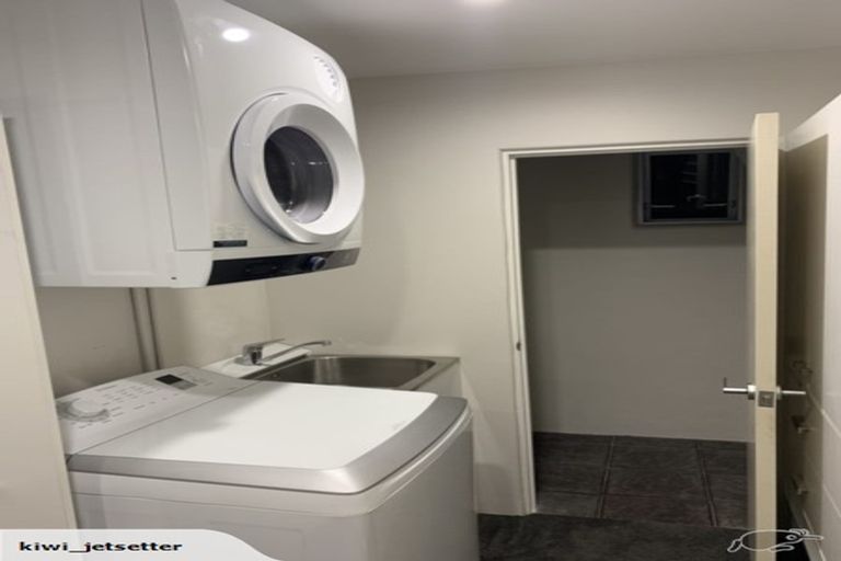 Photo of property in 5 Rangiuru Road, Mahina Bay, Lower Hutt, 5013