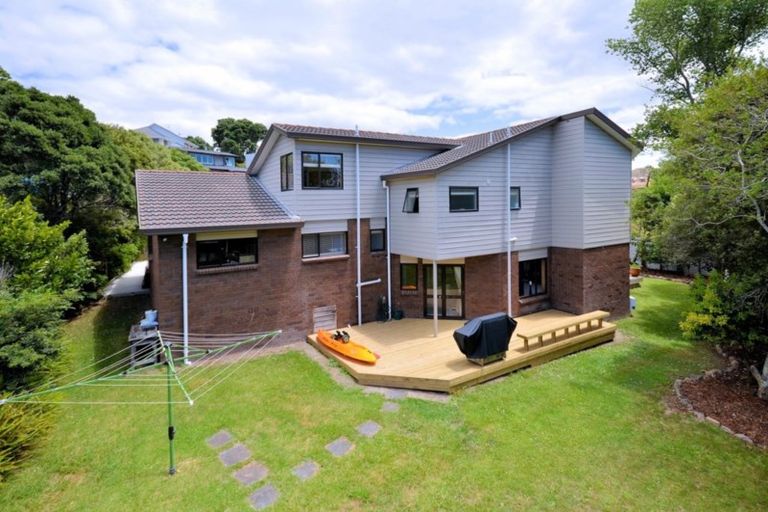 Photo of property in 33 Long Drive, Torbay, Auckland, 0630