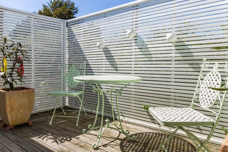 Photo of property in 108 Tamatea Road, Taupo, 3330