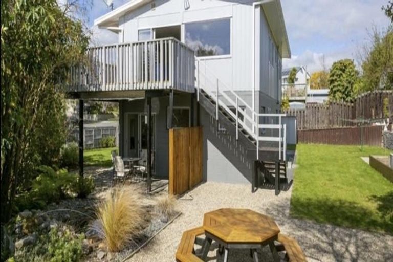 Photo of property in 14 Wembley Place, Richmond Heights, Taupo, 3330