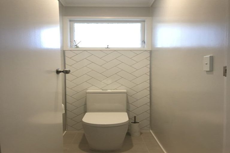 Photo of property in 1/23 Ellen Avenue, Hillcrest, Auckland, 0627