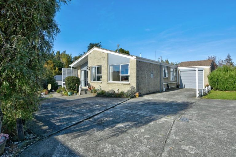 Photo of property in 13 Railway Esplanade, East Gore, Gore, 9710