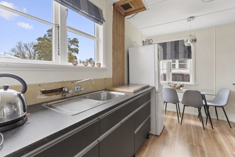 Photo of property in 26 Bell Street, Marton, 4710