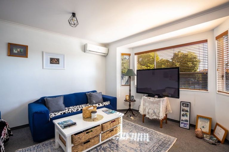 Photo of property in 369 Mangorei Road, Merrilands, New Plymouth, 4312