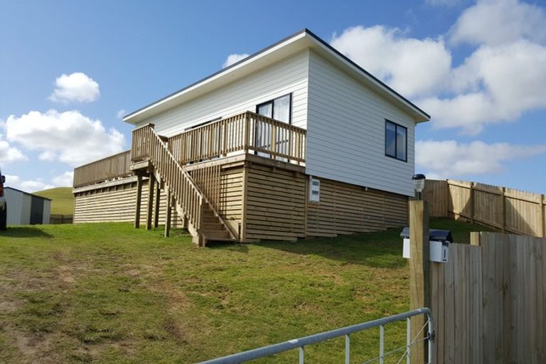 Photo of property in 8 Tua Tua Place, Baylys Beach, Dargaville, 0377
