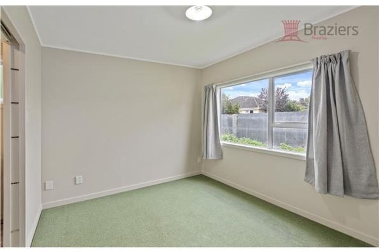 Photo of property in 6 Renfrew Street, Upper Riccarton, Christchurch, 8041