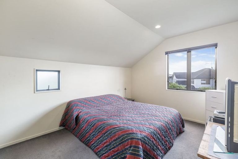Photo of property in 8/64 Schnapper Rock Road, Schnapper Rock, Auckland, 0632