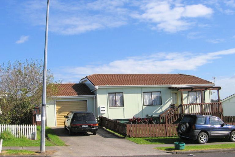 Photo of property in 74 Charntay Avenue, Clover Park, Auckland, 2019