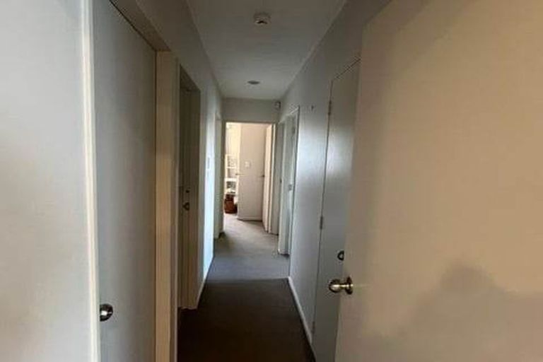 Photo of property in 14 Penguin Grove, Waitangirua, Porirua, 5024