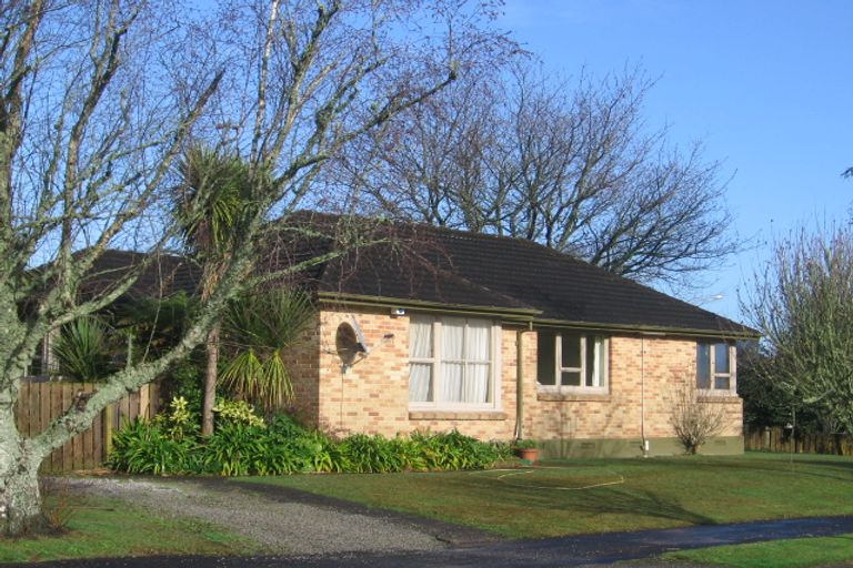 Photo of property in 2 Annabel Place, Bader, Hamilton, 3206