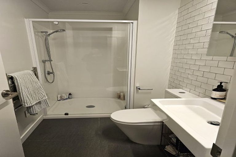 Photo of property in 6/194 Buckley Avenue, Hobsonville, Auckland, 0616