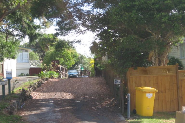 Photo of property in 2/52a Weldene Avenue, Glenfield, Auckland, 0629