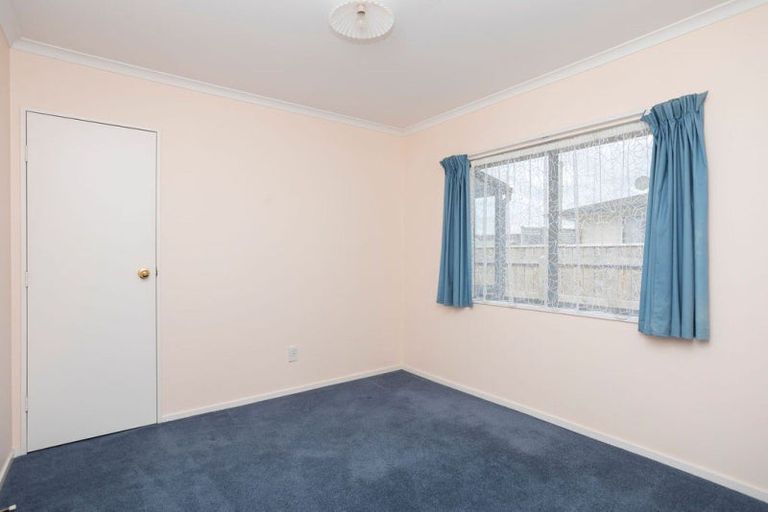 Photo of property in 19a Burns Street, Dannevirke, 4930