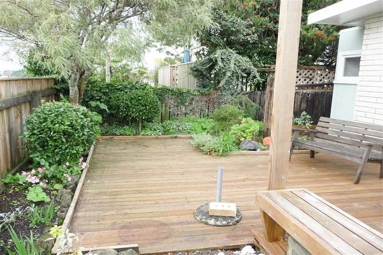 Photo of property in 59a Hobson Street, New Plymouth, 4312