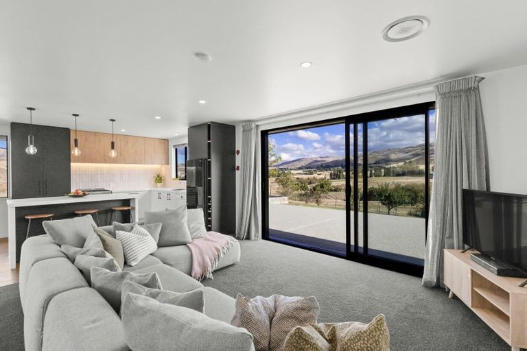 Photo of property in 20 Quartzville Road, Bannockburn, Cromwell, 9384